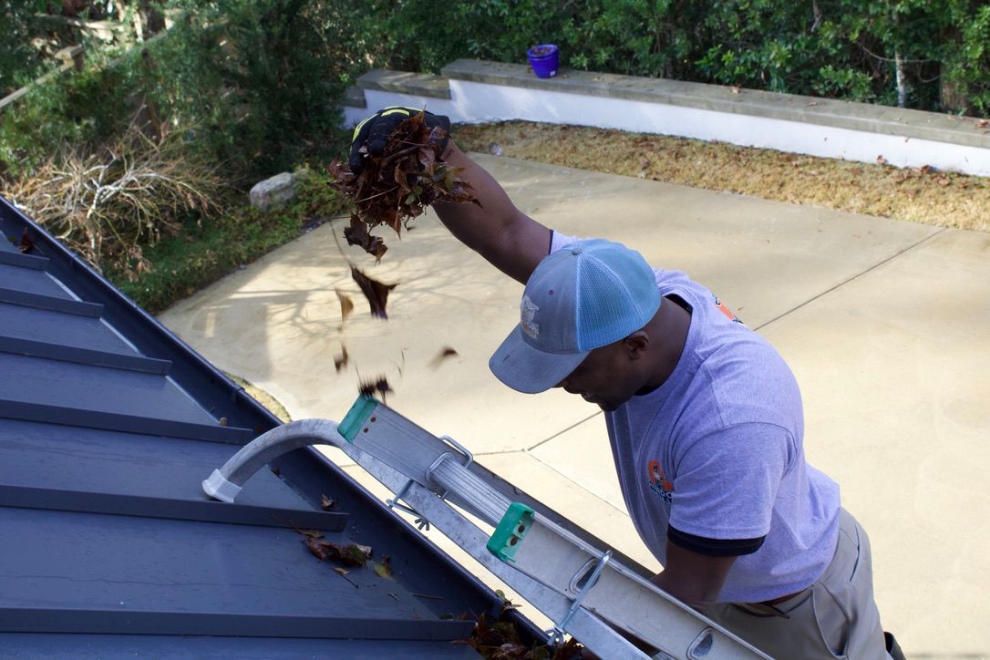 gutter cleaning service