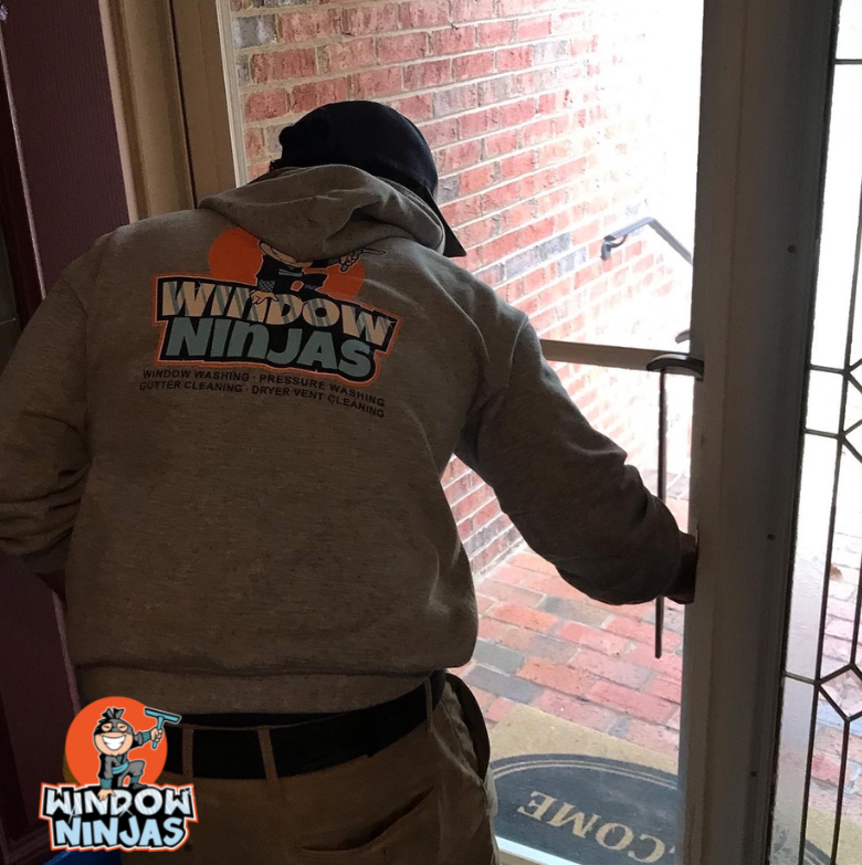 professional window cleaning service