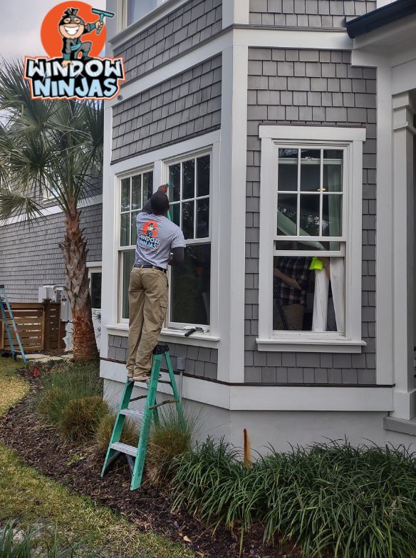 residential exterior window cleaning