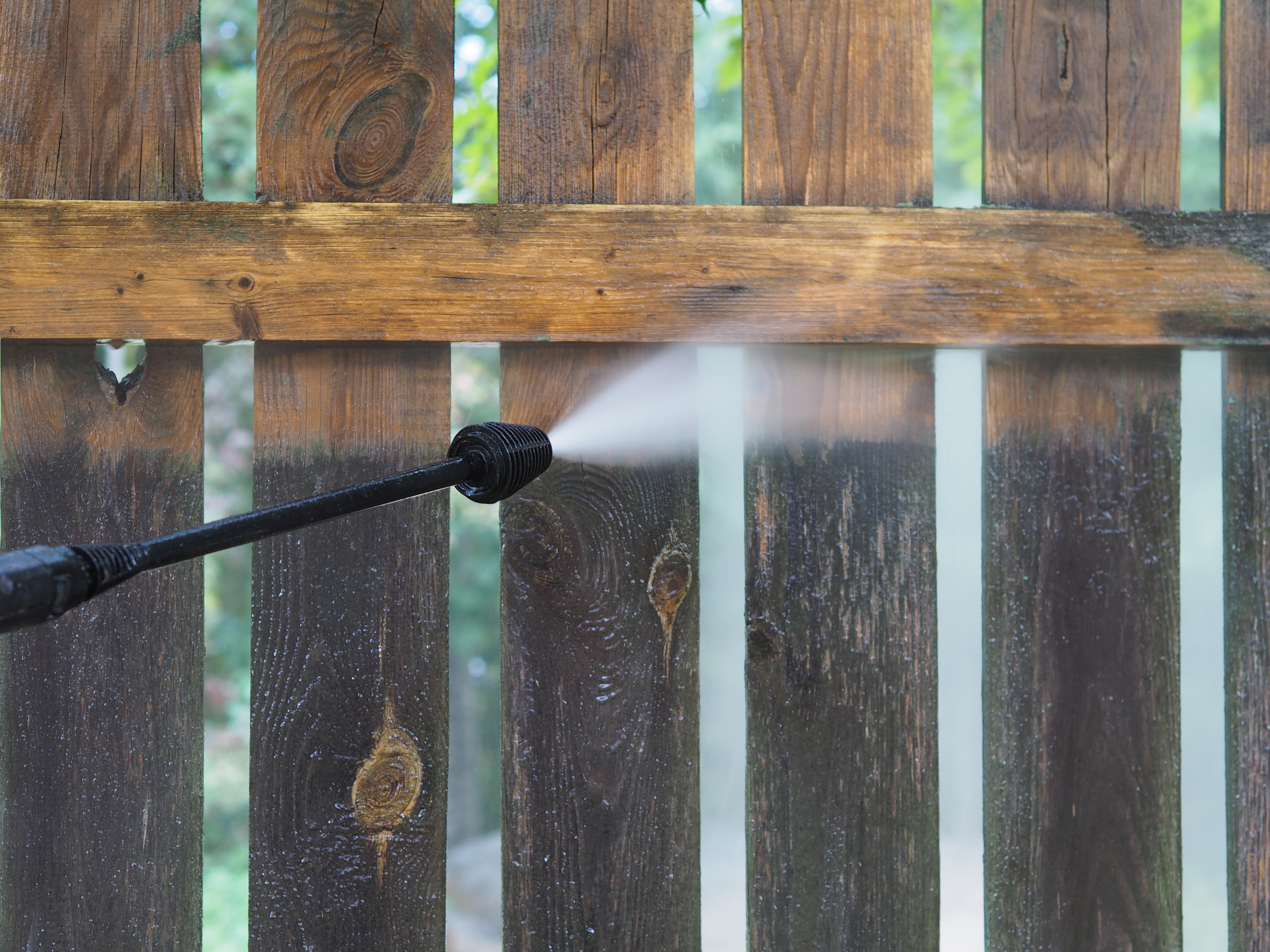 Pressure washing for a fence - at Window Ninjas we offer the best fence cleaning.