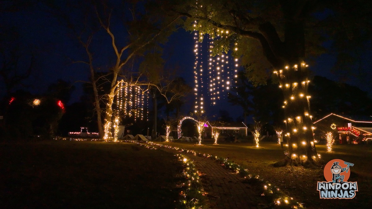 holiday lights at Poplar Grove